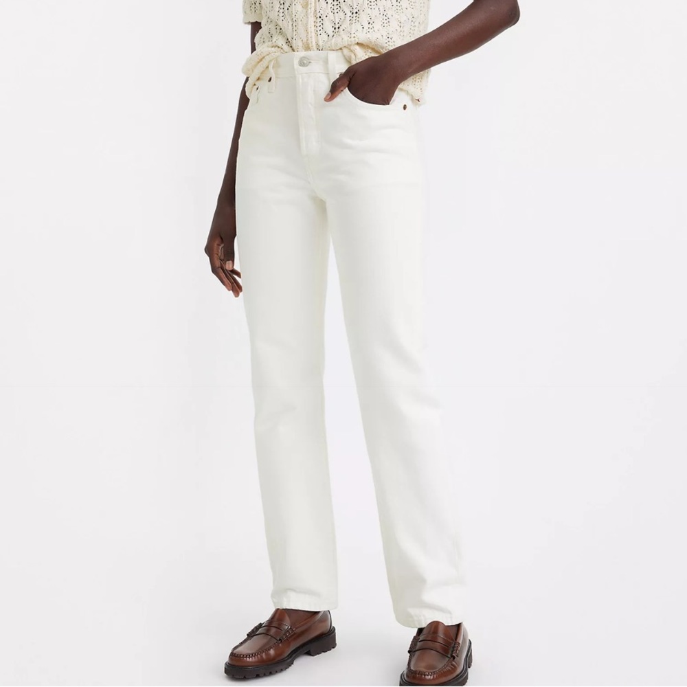 NWT Levi’s 501 Original Fit Women’s Jeans in Blank Slate (White) - 26 x 32